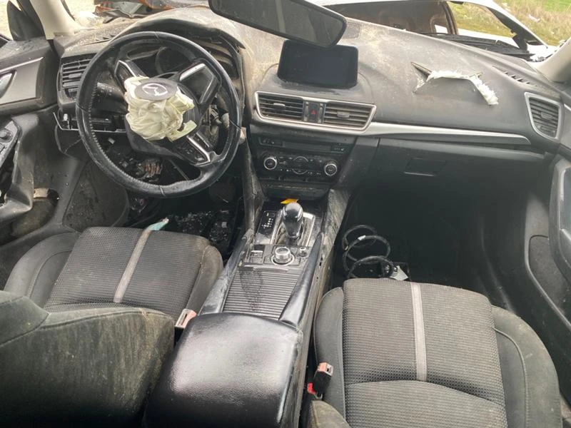 Mazda 3 2.2 skyactive, снимка 5 - Автомобили и джипове - 35192128