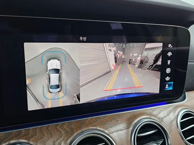 Mercedes-Benz E 200 - САМО 30% АВАНС, снимка 16 - Автомобили и джипове - 55568440