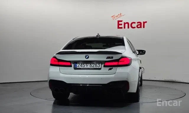 BMW M5 Competition* 360* HUD* Обдух* ACC, снимка 4 - Автомобили и джипове - 56709813