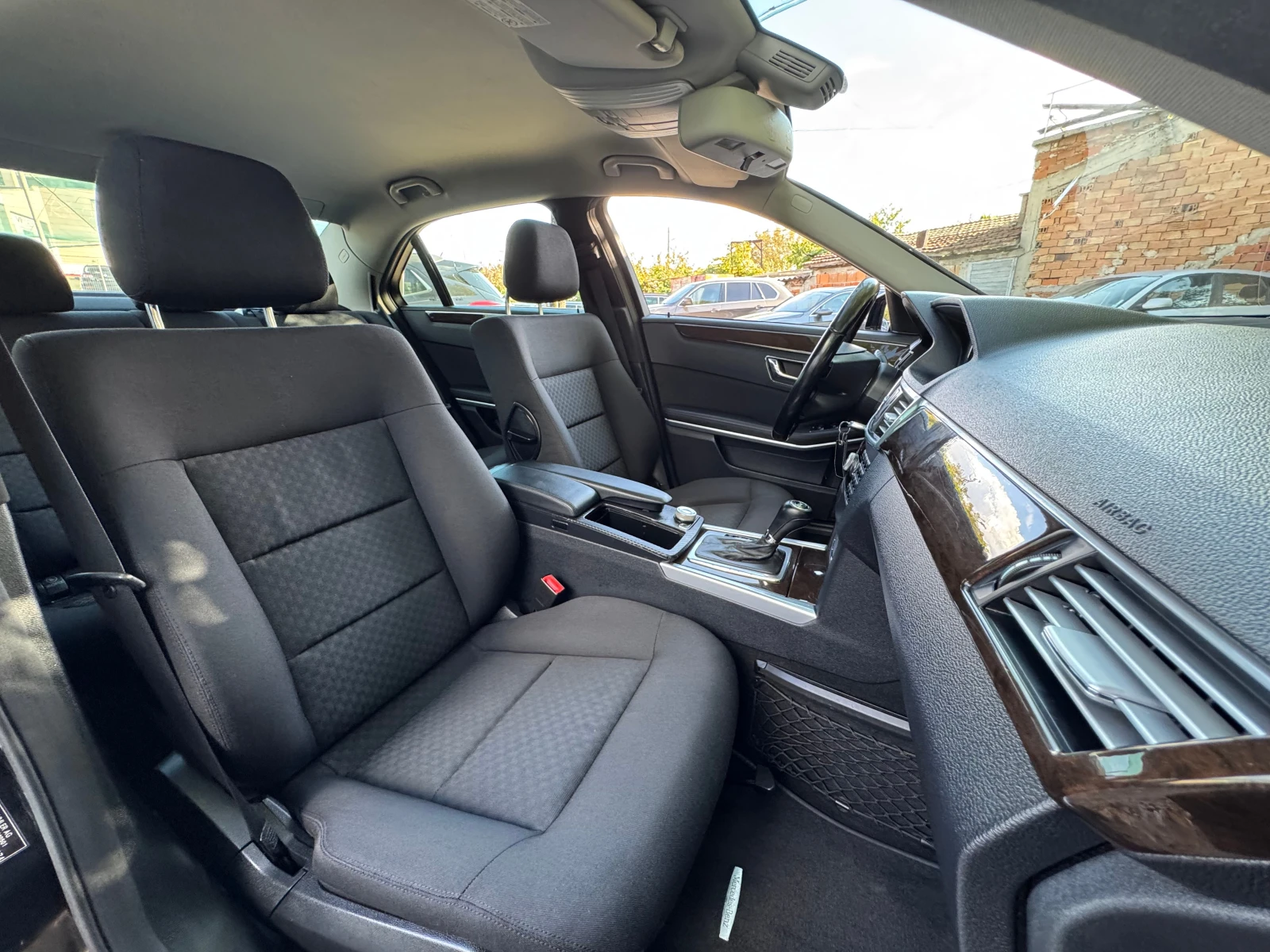 Mercedes-Benz E 220 170кс.-АВТОМАТ | Mobile.bg — изображение 13