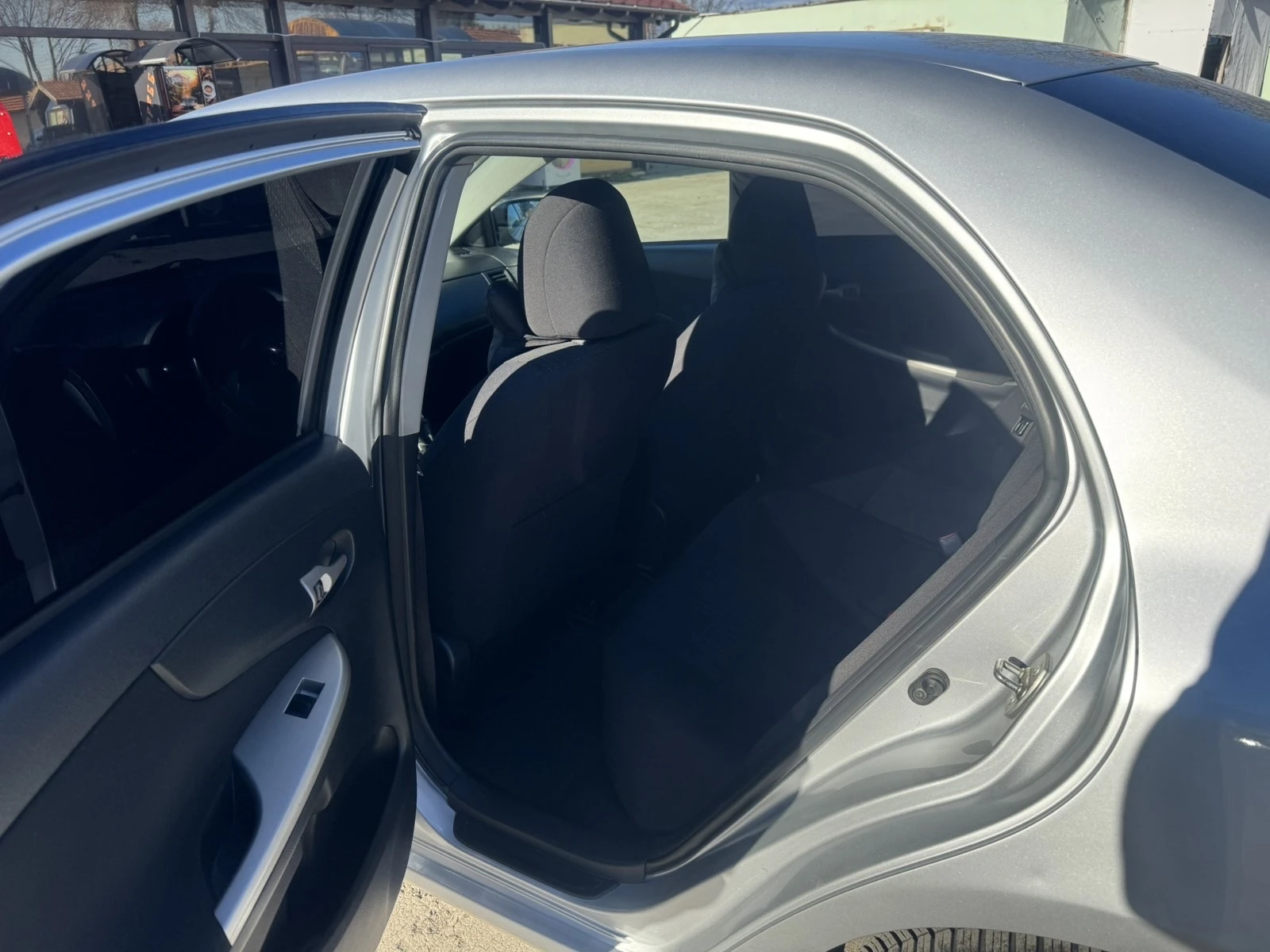 Toyota Corolla ����� ����������! | Mobile.bg � ����������� 12