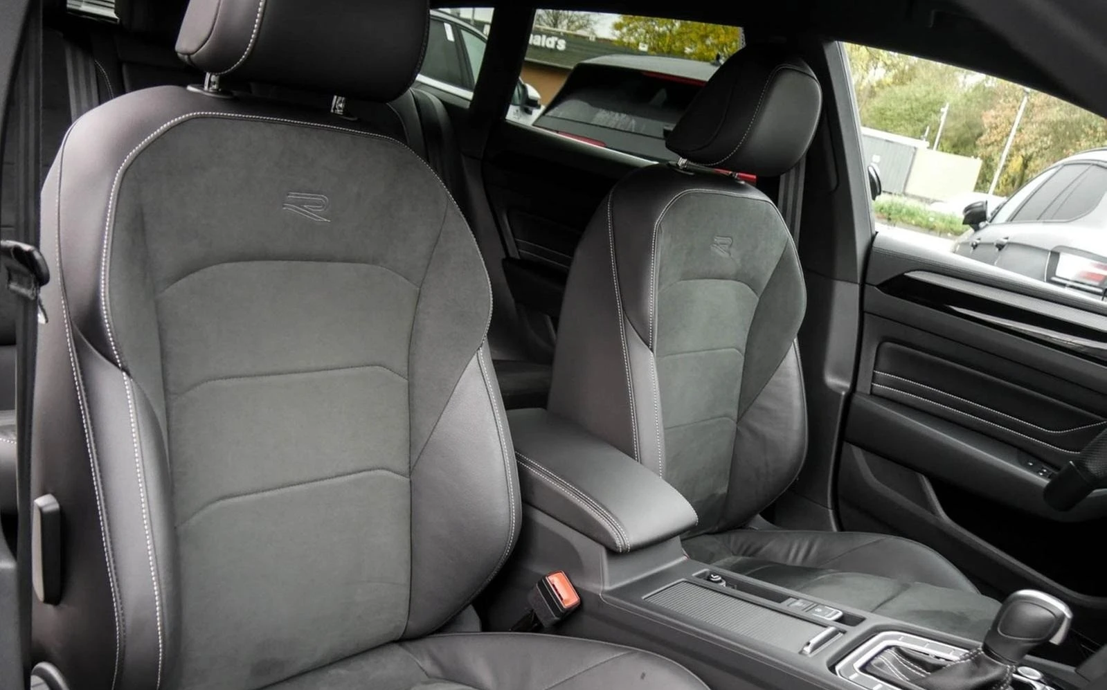 VW Arteon 2.0 TDI SHOOTING BRAKE R-LINE CAMERA MATRIX | Mobile.bg � ����������� 11