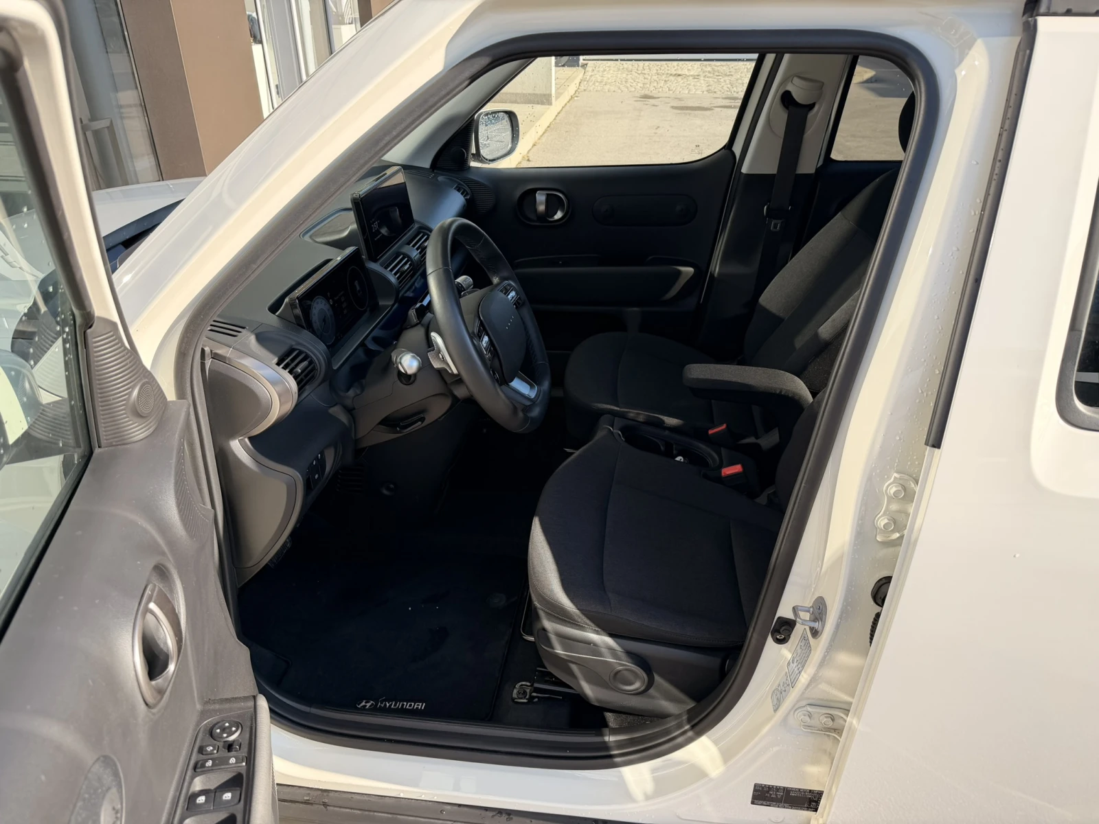 Hyundai Inster Exclusive 49kWh | Mobile.bg � ����������� 9