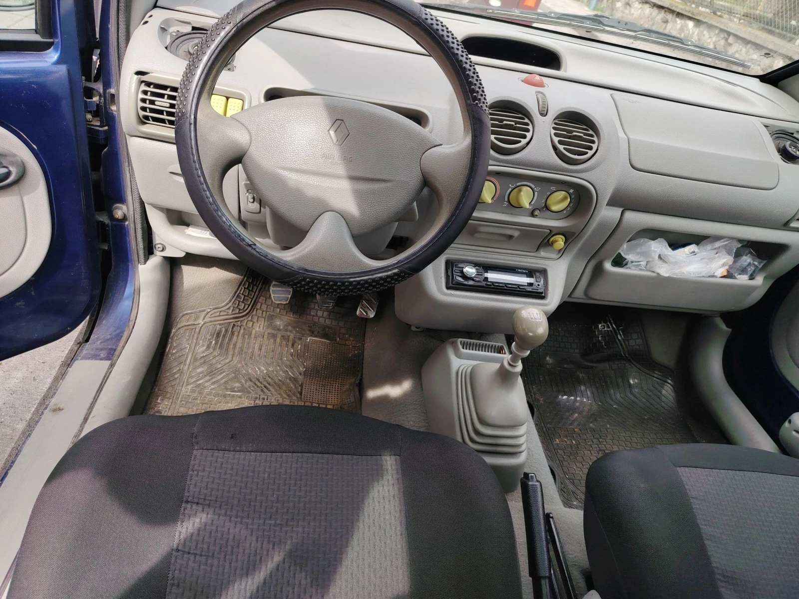 Renault Twingo, снимка 2 - Автомобили и джипове - 53713688