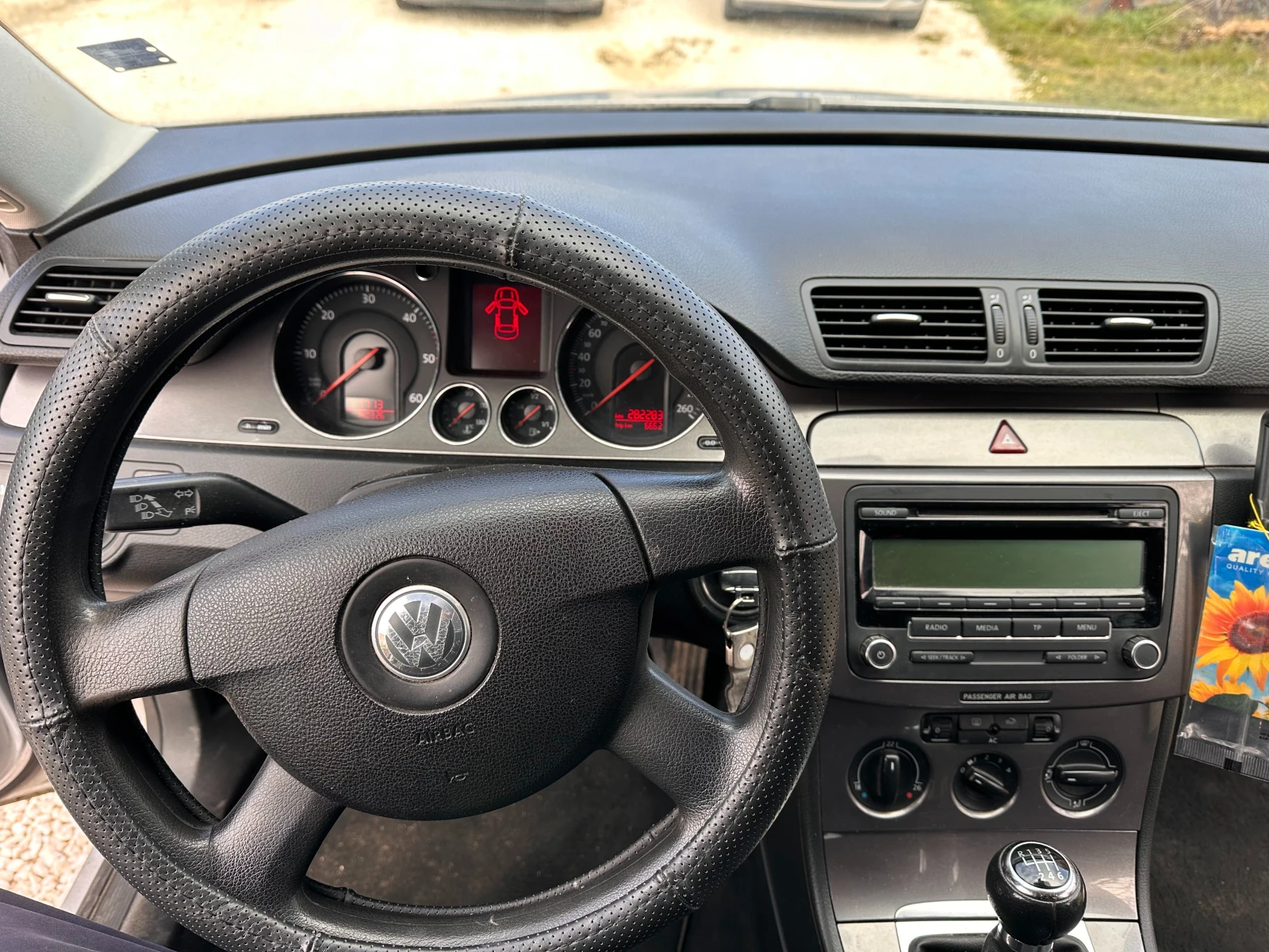 VW Passat 6, снимка 6 - Автомобили и джипове - 53850862