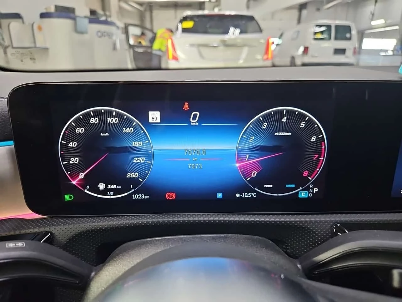 Mercedes-Benz CLA 250 /DISTRONIC/CAMERA/PANO, снимка 9 - Автомобили и джипове - 53947860