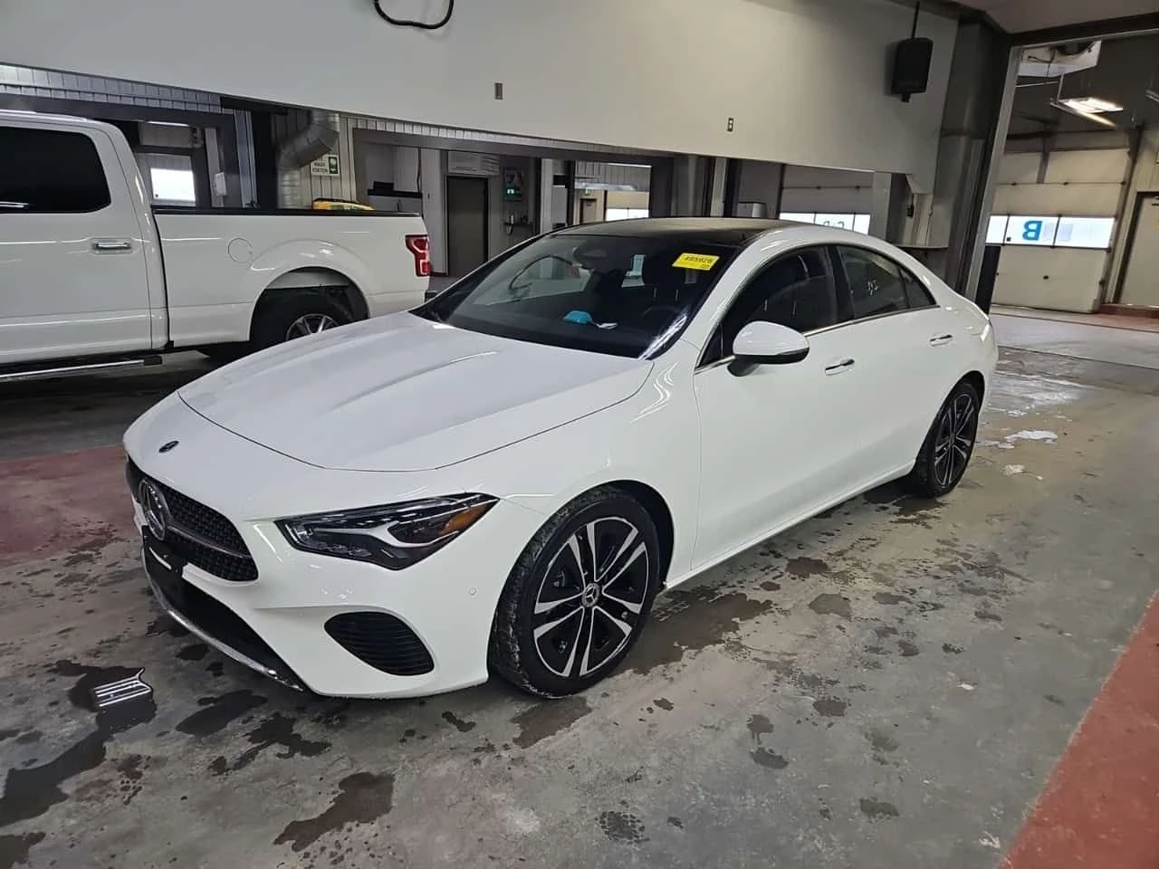 Mercedes-Benz CLA 250 /DISTRONIC/CAMERA/PANO