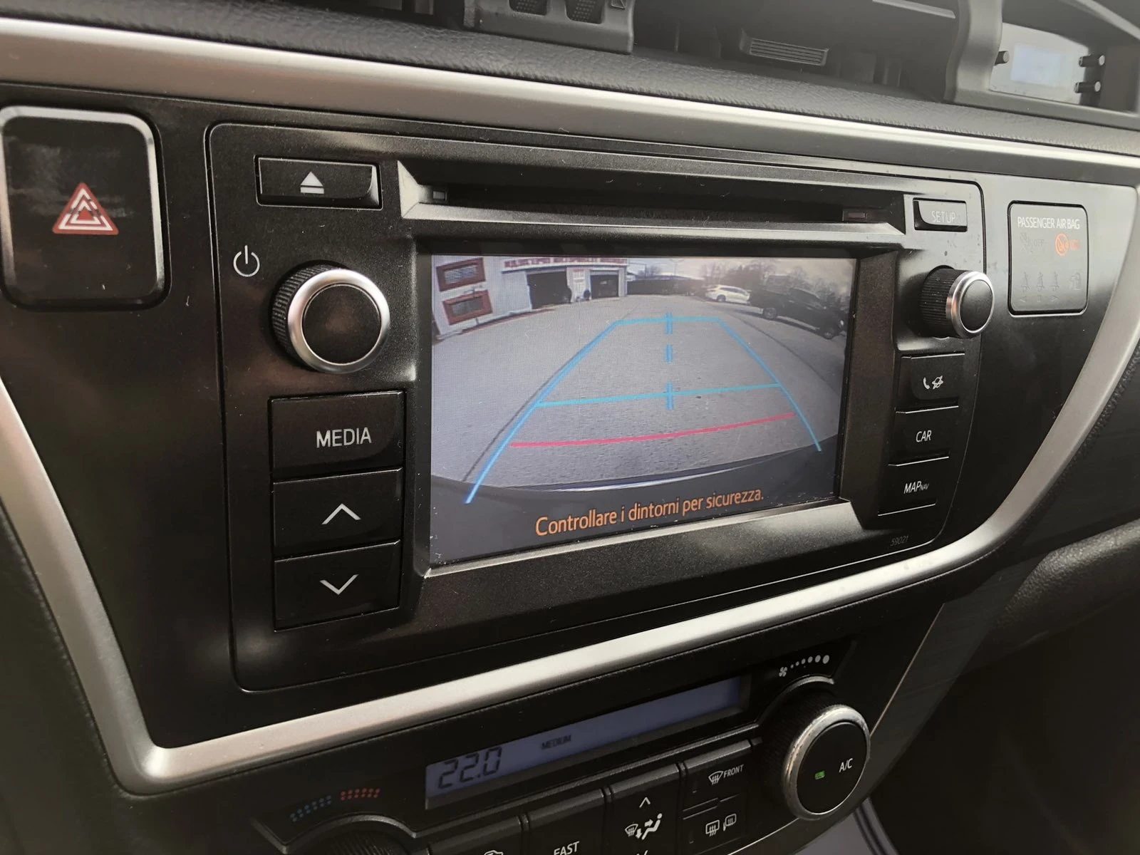 Toyota Auris 1.4D4D, снимка 11 - Автомобили и джипове - 53992517