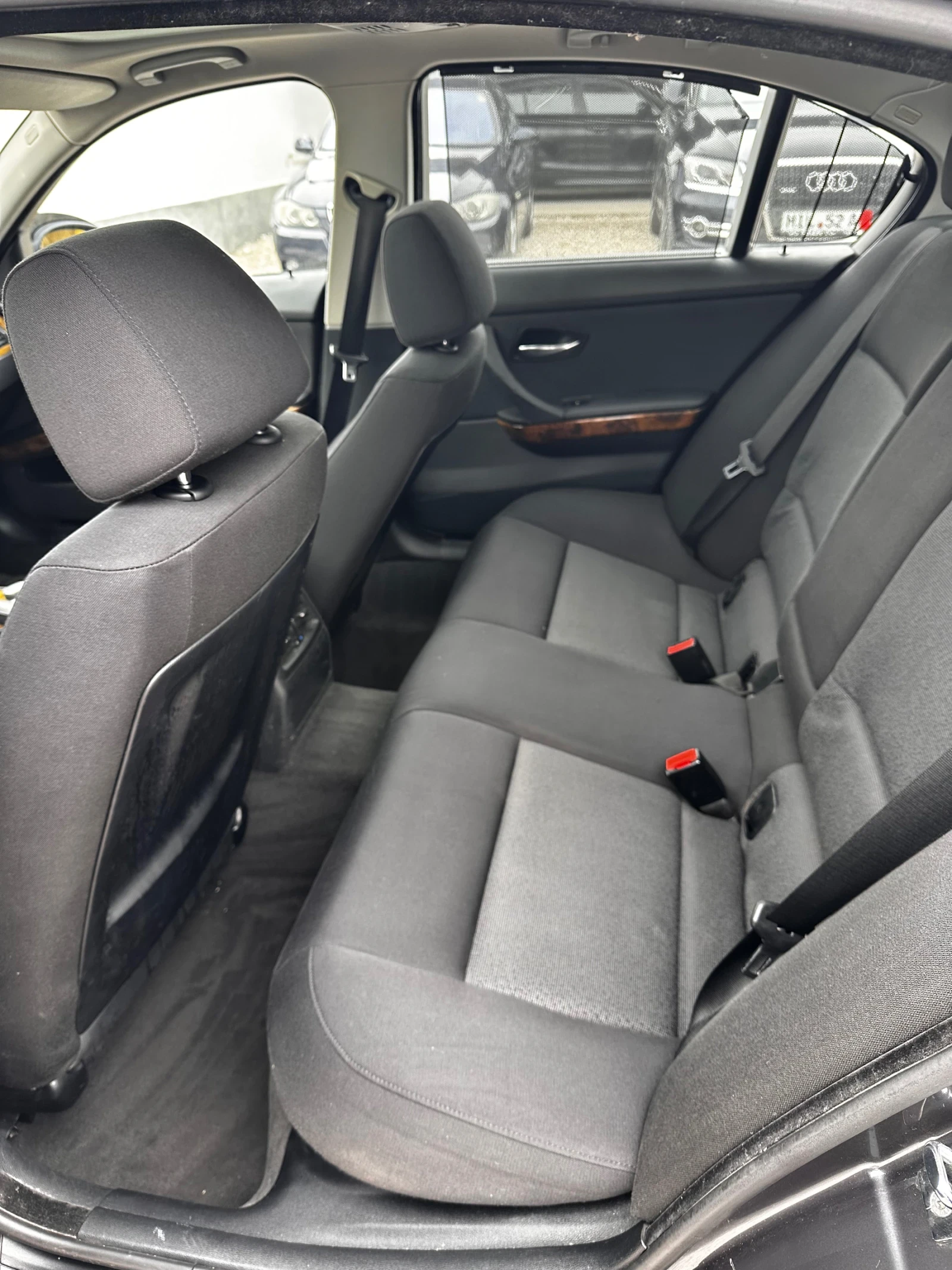 BMW 320 М-ПАКЕТ/163/НАВИГАЦИЯ/ПОДГРЕВ, снимка 11 - Автомобили и джипове - 54013542