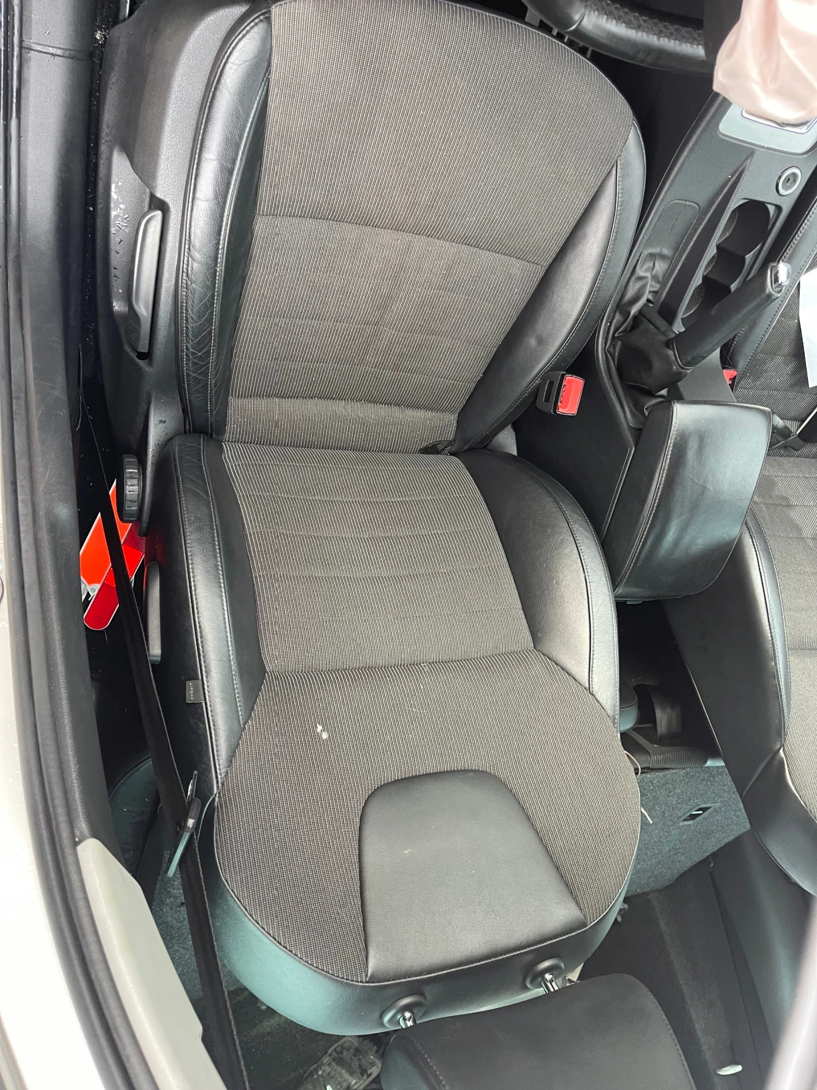 Skoda Octavia 1.6 ТDI 2.0 TDI, снимка 5 - Автомобили и джипове - 54033373