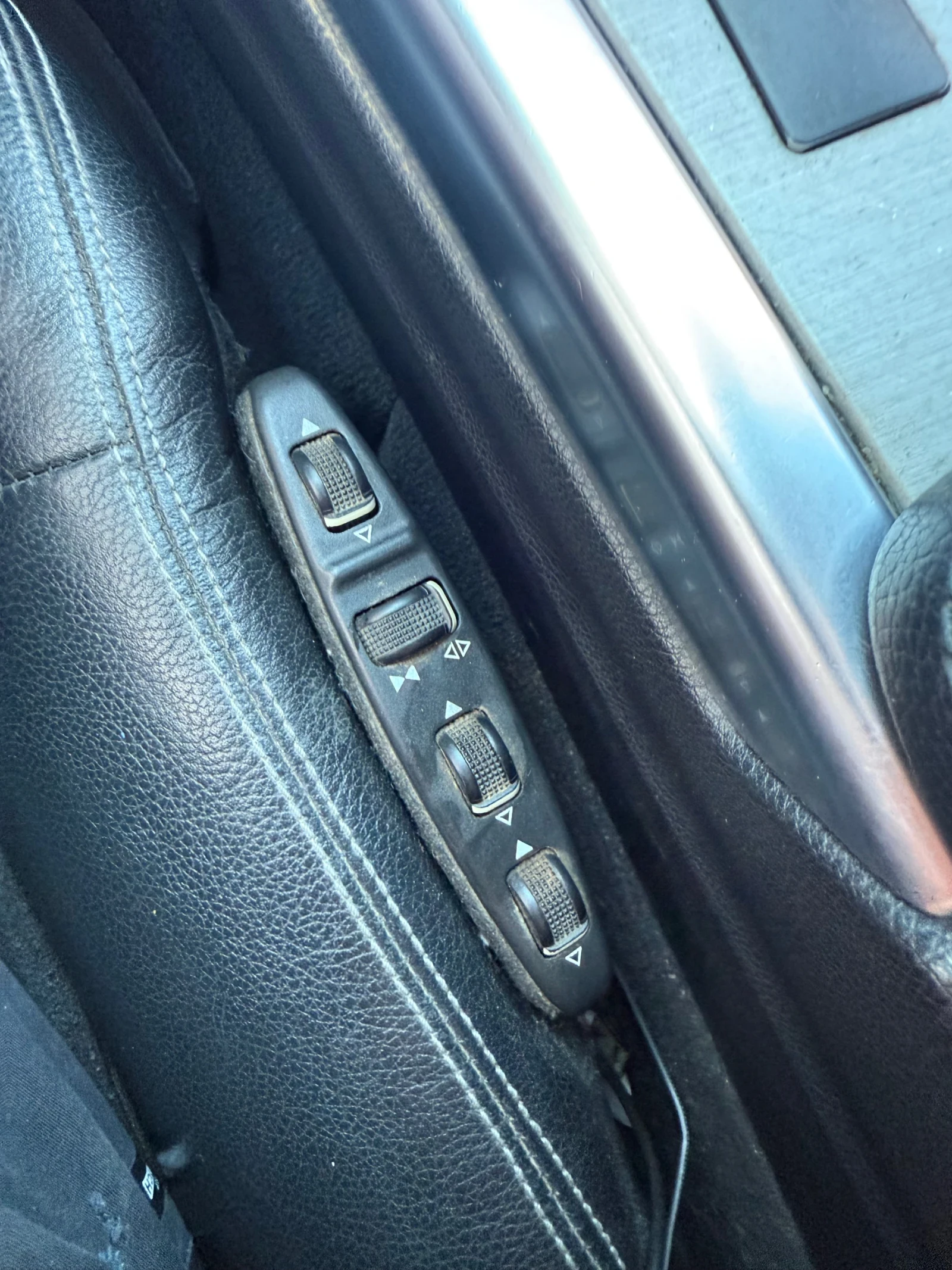 Mercedes-Benz E 200, снимка 6 - Автомобили и джипове - 54191248