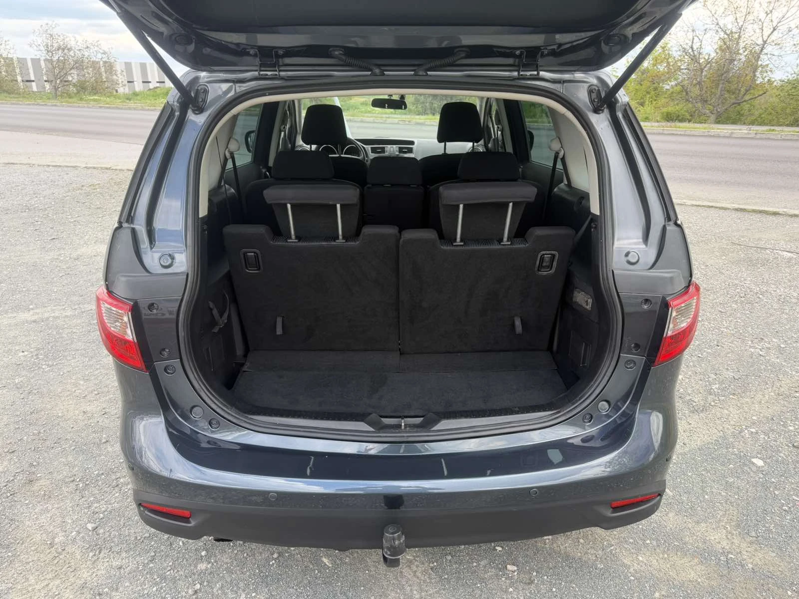 Mazda 5 2.0i - 150 �.� / ��������� / 6+ 1 ����� / ������� | Mobile.bg � ����������� 9
