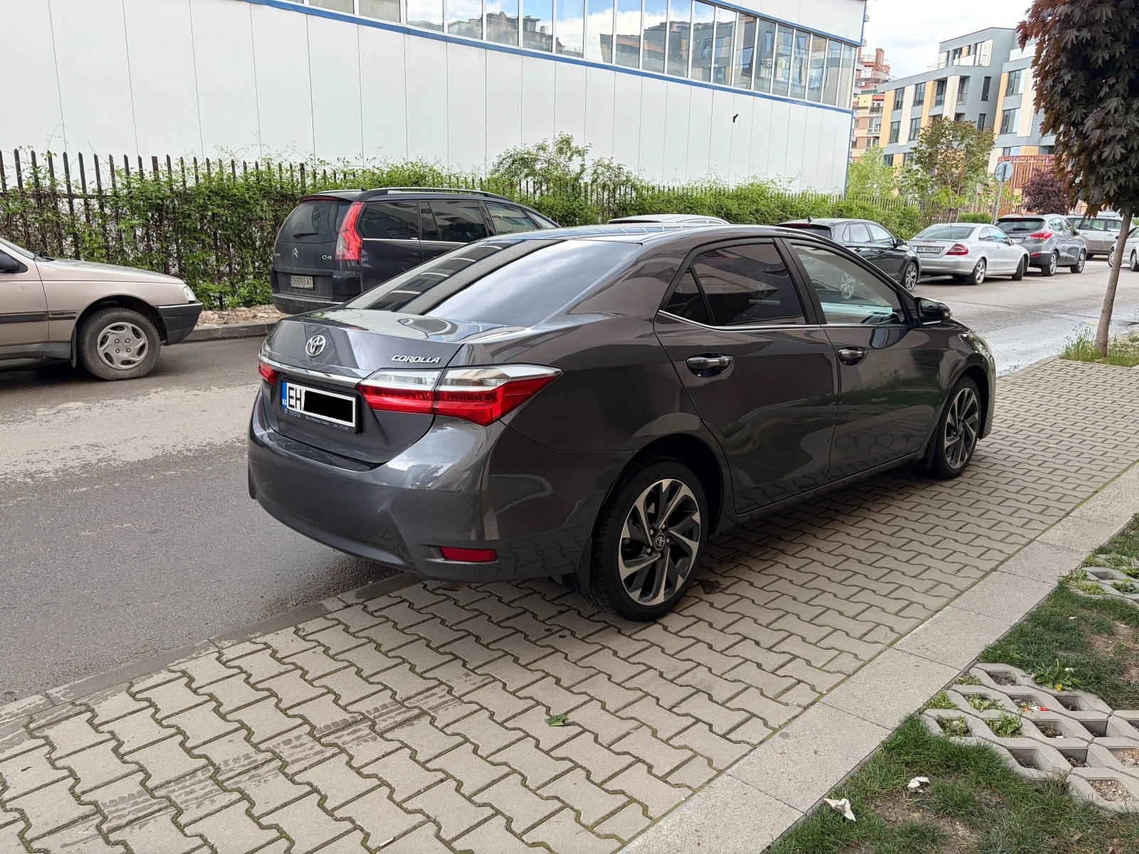 Toyota Corolla 1.6 CVT Anniversary- в Гаранция, снимка 3 - Автомобили и джипове - 54526862