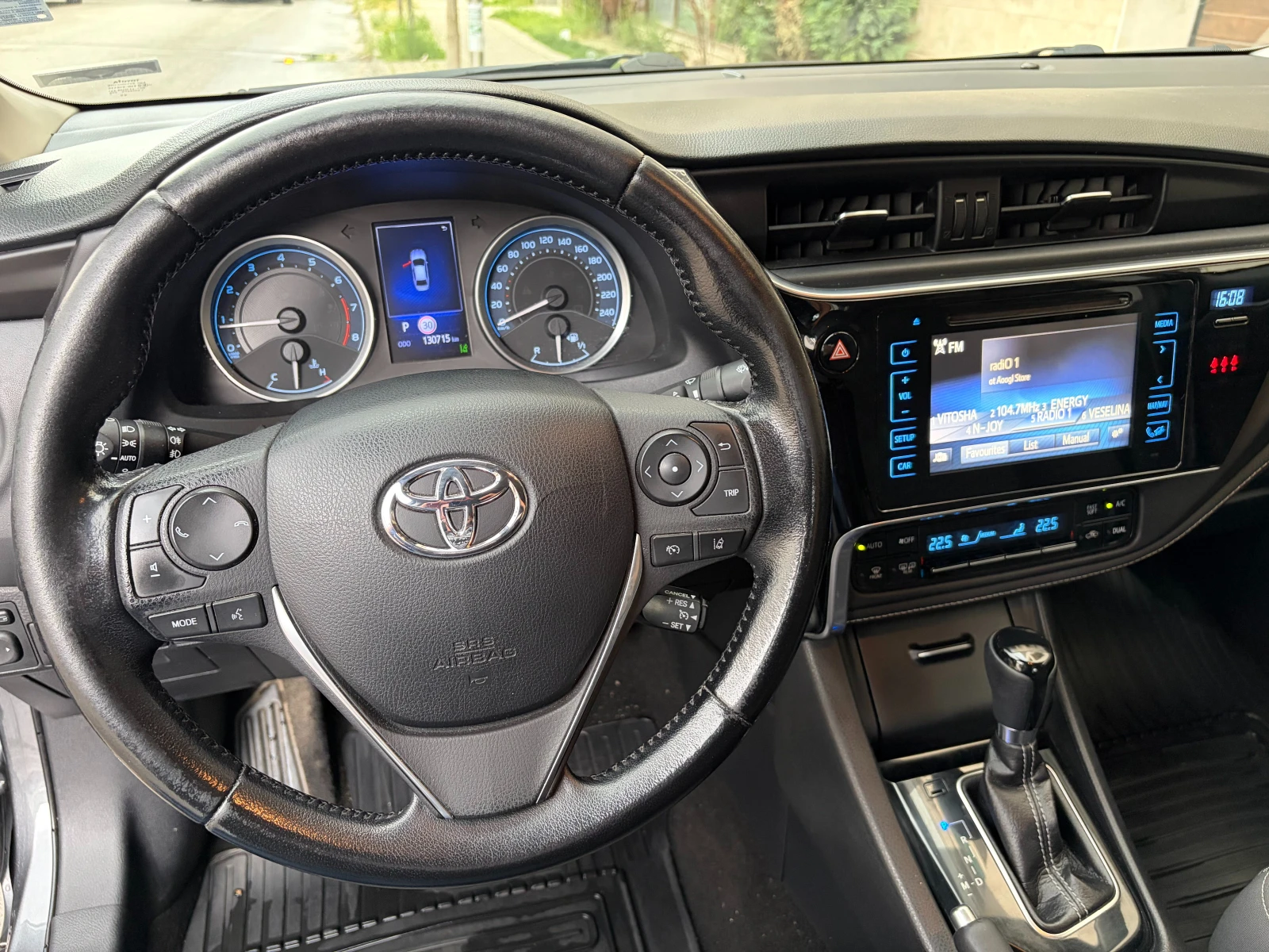 Toyota Corolla 1.6 CVT Anniversary- в Гаранция, снимка 10 - Автомобили и джипове - 54526862