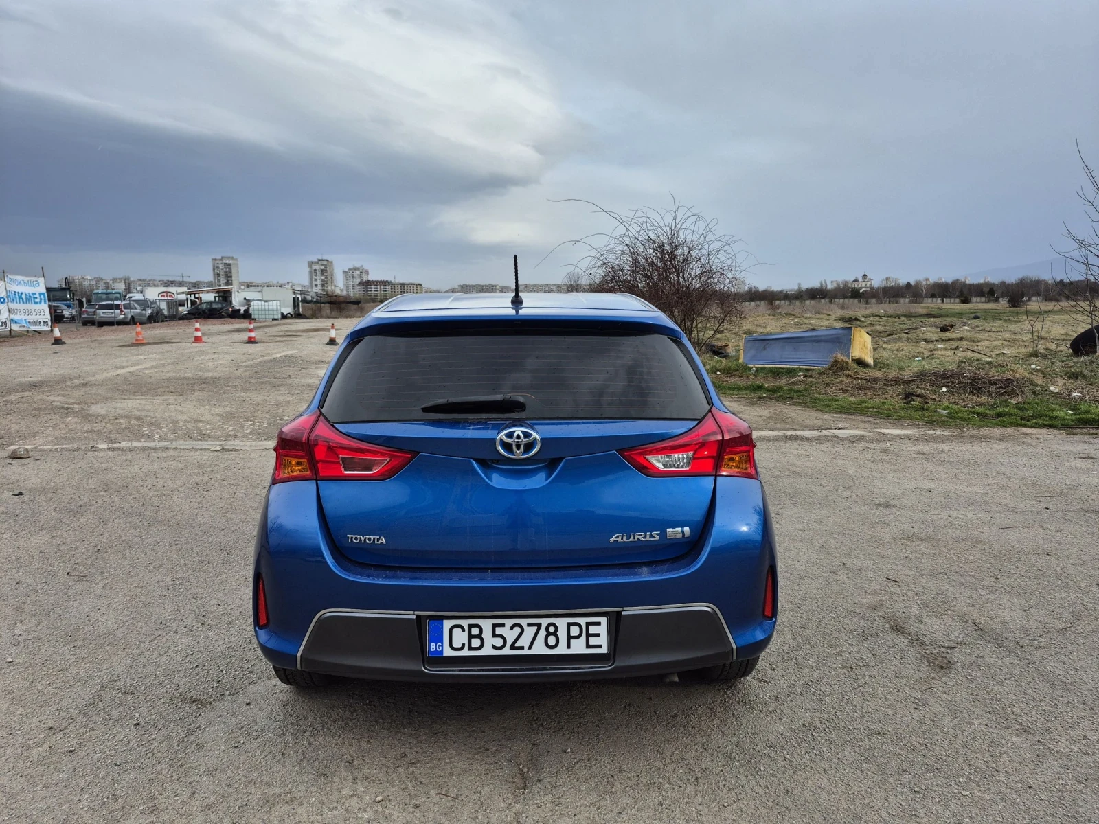 Toyota Auris 1.8 Hybrid* Перфектна* 4.5/100км* БАРТЕР, снимка 4 - Автомобили и джипове - 54548100