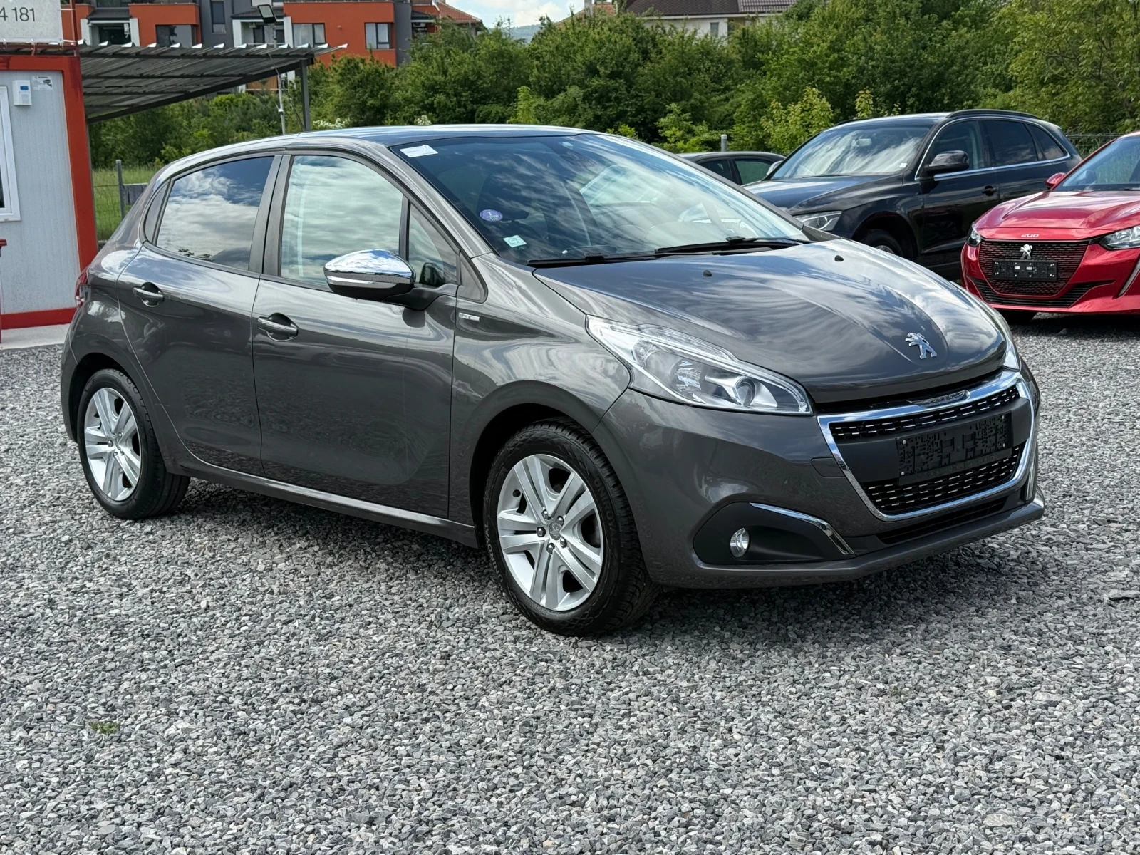 Peugeot 208 Facelift 2018 STYLE 1.2i (82hp) Euro 6 / 121000km, снимка 3 - Автомобили и джипове - 54569159