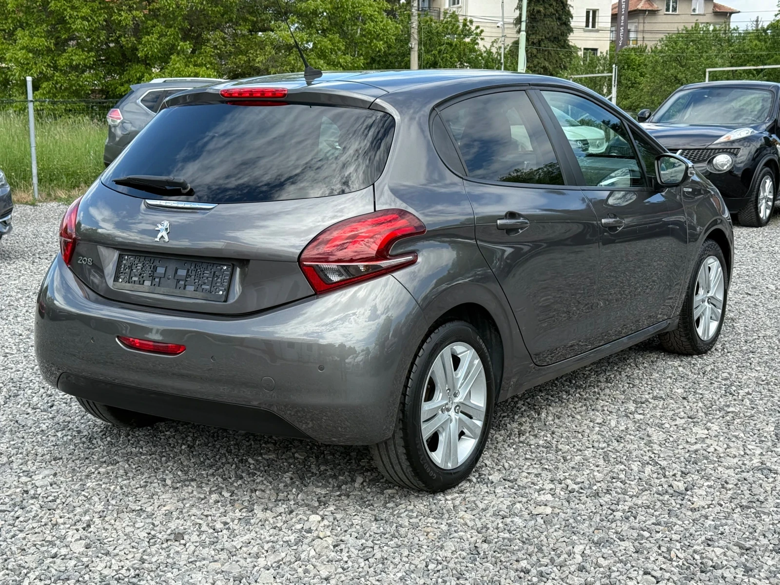 Peugeot 208 Facelift 2018 STYLE 1.2i (82hp) Euro 6 / 121000km, снимка 8 - Автомобили и джипове - 54569159
