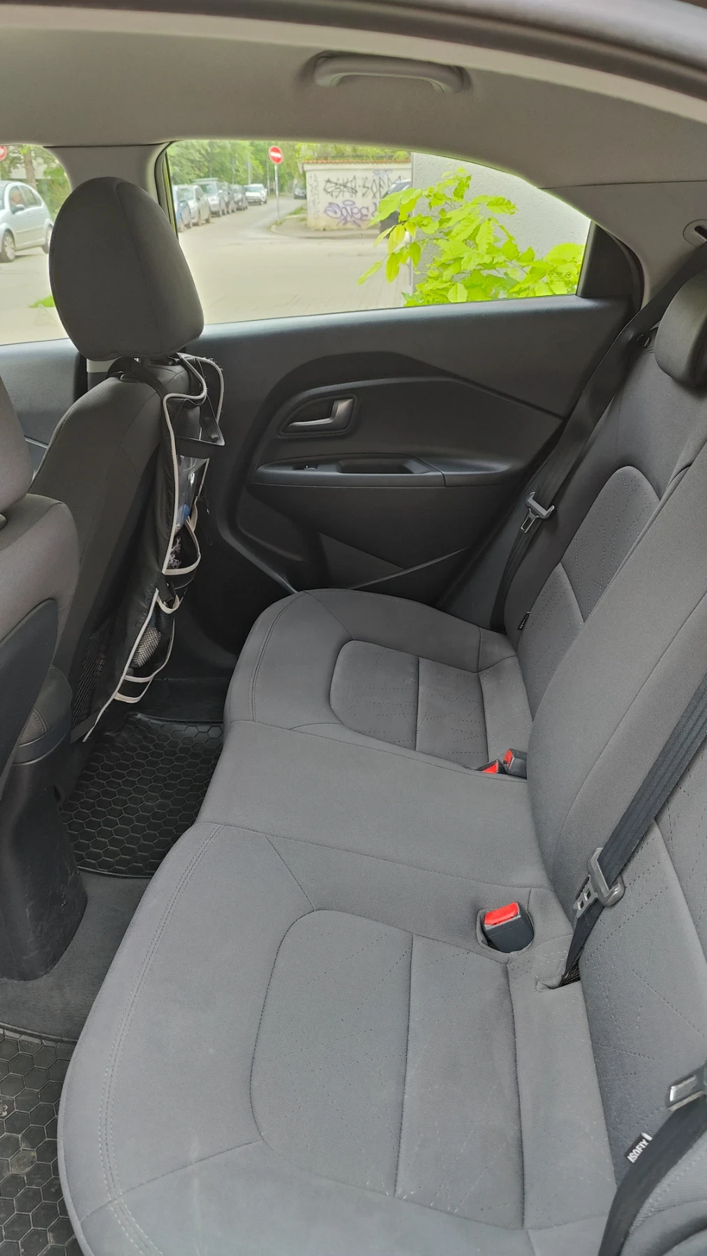 Kia Rio, снимка 8 - Автомобили и джипове - 54570940