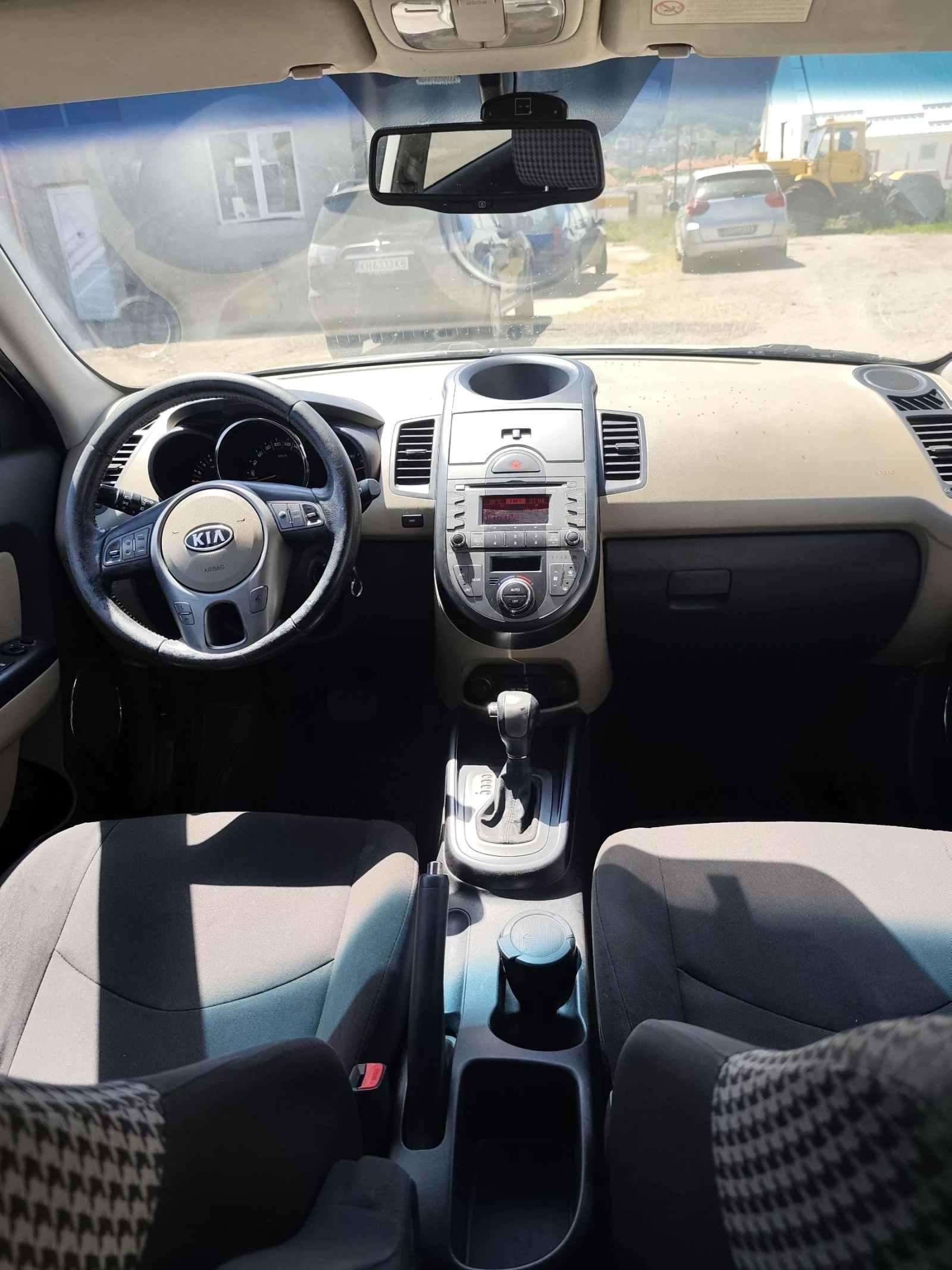 Kia Soul, снимка 8 - Автомобили и джипове - 54692082