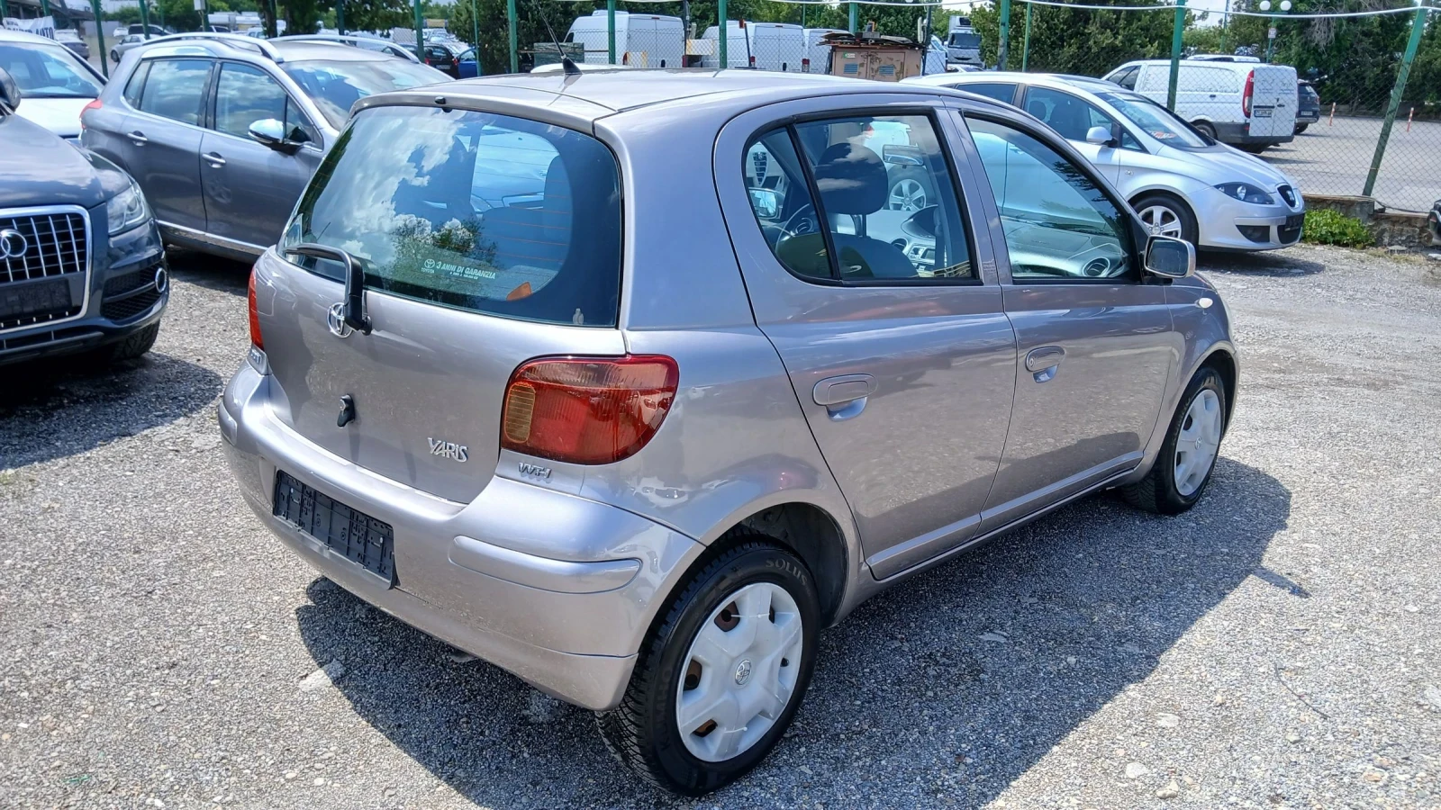 Toyota Yaris 1, 0i, снимка 4 - Автомобили и джипове - 54891729