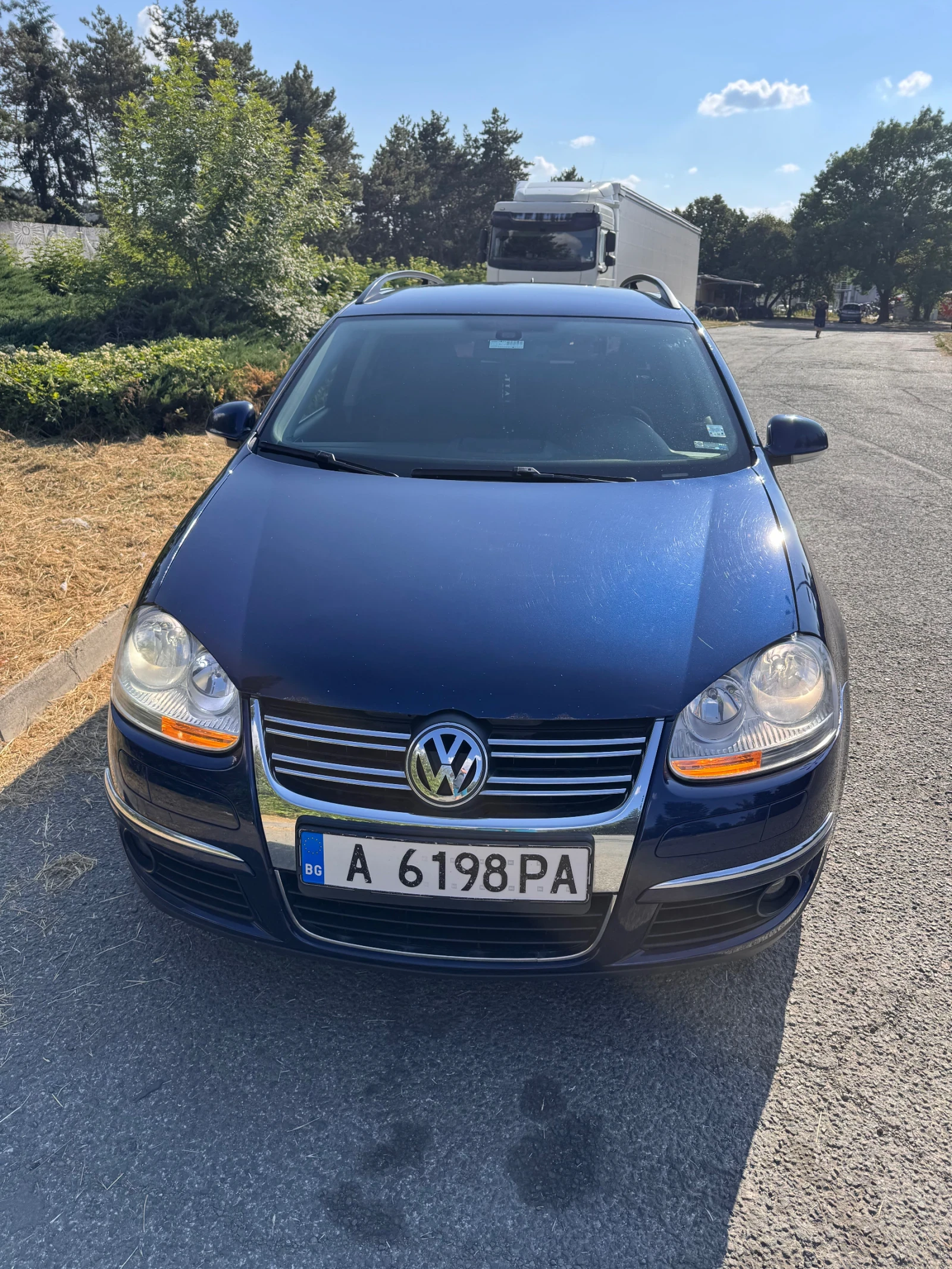 VW Golf 2.0 Common Rail, снимка 2 - Автомобили и джипове - 55314261