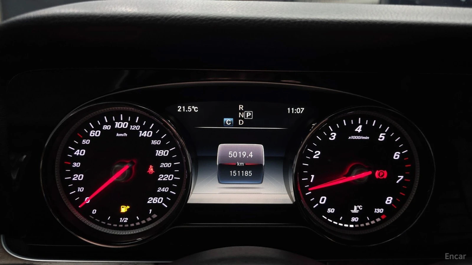 Mercedes-Benz E 300 4MATIC EXCLUSIVE STANDART, снимка 6 - Автомобили и джипове - 55501770