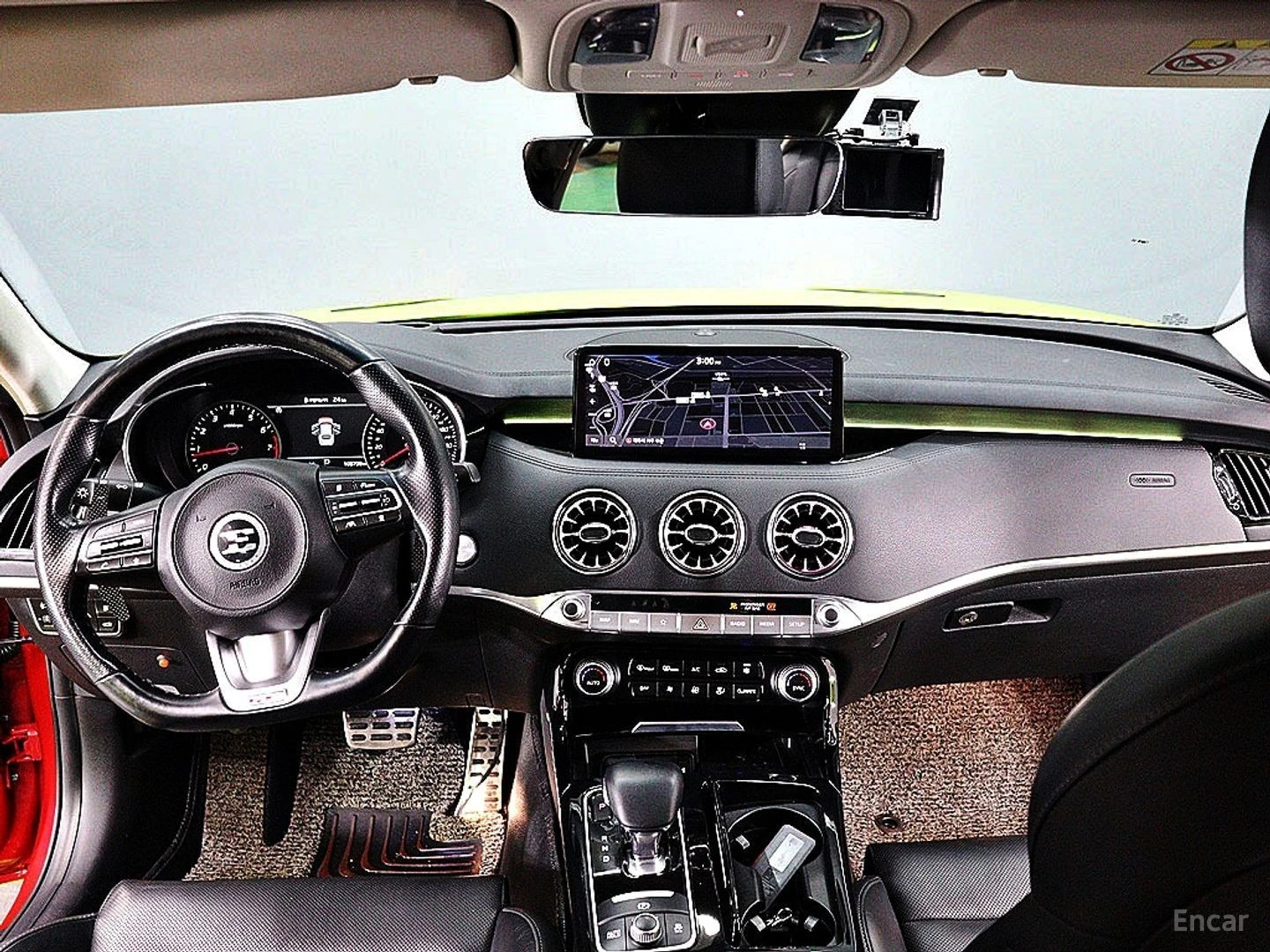 Kia Stinger 2.5 Platinum* КОЖА* ОБДУХВ* НАВИ* HUD, снимка 17 - Автомобили и джипове - 55524072