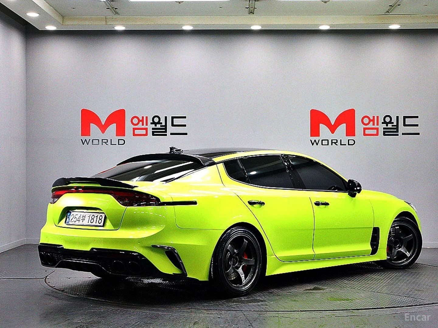 Kia Stinger 2.5 Platinum* КОЖА* ОБДУХВ* НАВИ* HUD, снимка 3 - Автомобили и джипове - 55524072