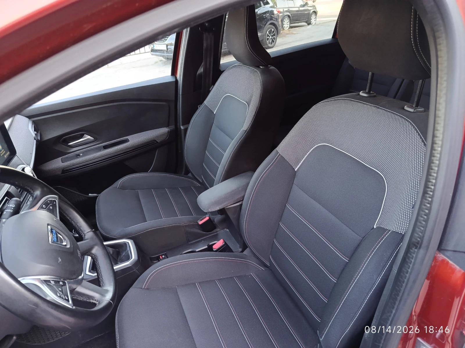 Dacia Jogger 1.0 Eco-G, снимка 8 - Автомобили и джипове - 55670316