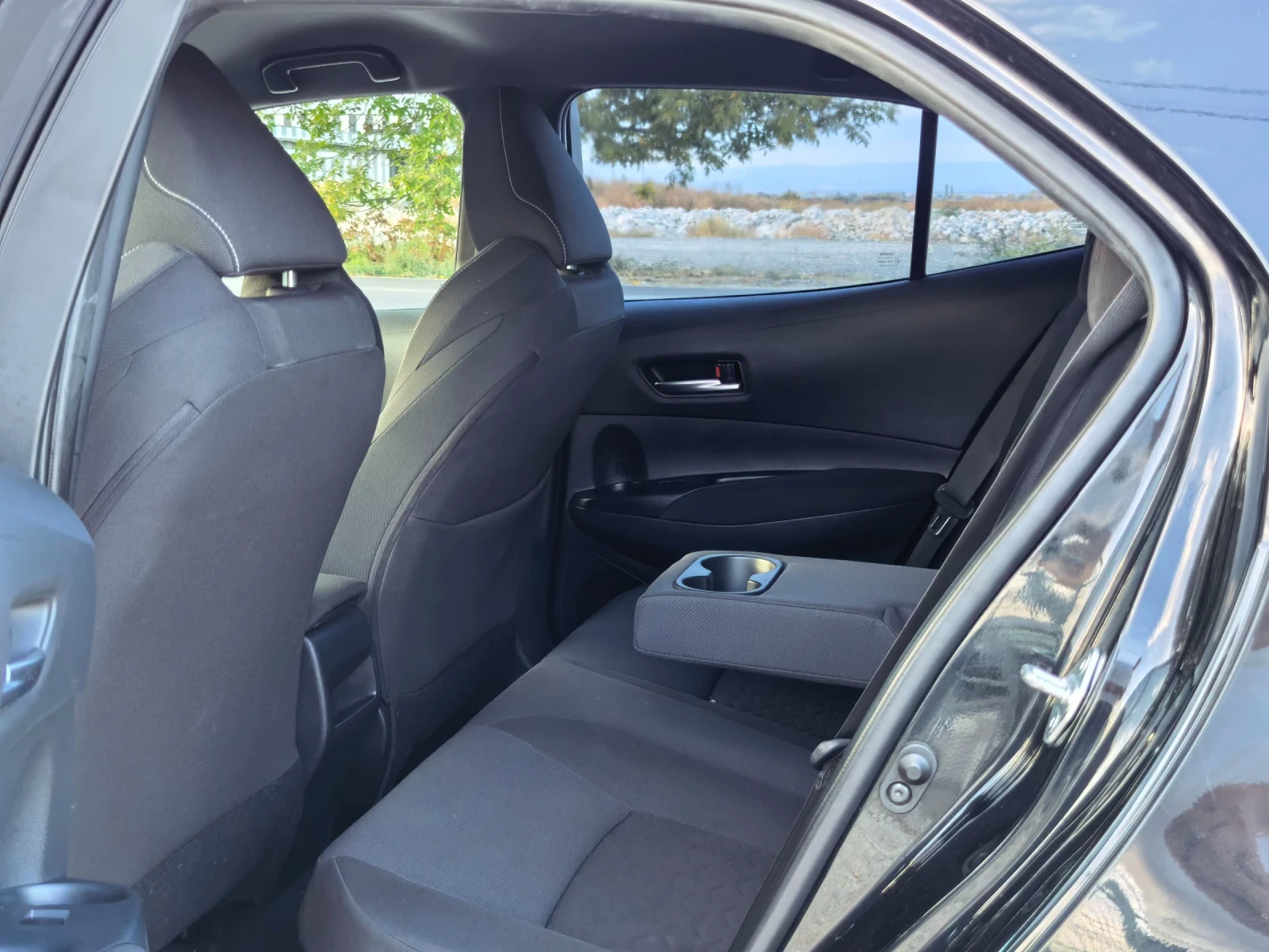 Toyota Corolla 1.8 ������ 122 �.�. ������! ��������! ������! | Mobile.bg � ����������� 12