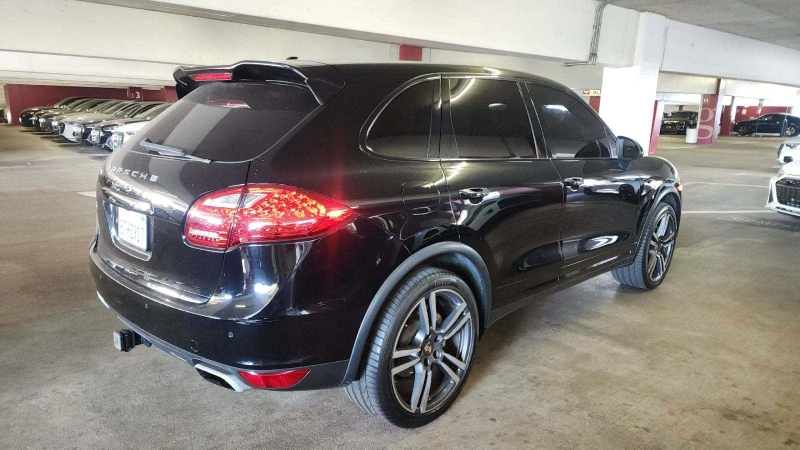 Porsche Cayenne S* BOSE* , снимка 4 - Автомобили и джипове - 47787011