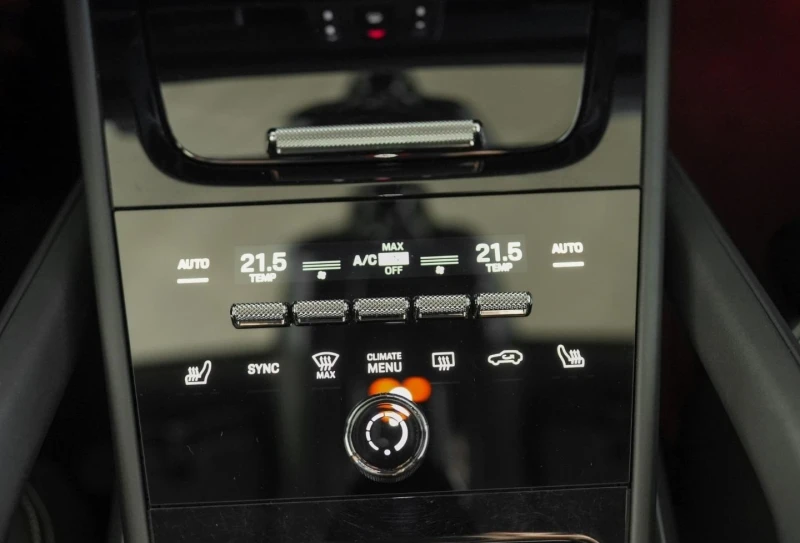 Porsche Cayenne TURBO E-HYBRID/FACELIFT/BOSE/SPORT DESIGN/CARBON/ , снимка 12 - Автомобили и джипове - 52246500