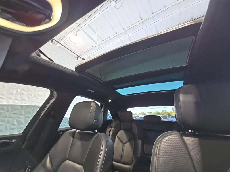Porsche Macan S* PDK* ПОДГРЕВ* КАМЕРА* КЕЙЛЕС* LANE* ASSIST, снимка 14 - Автомобили и джипове - 52699464