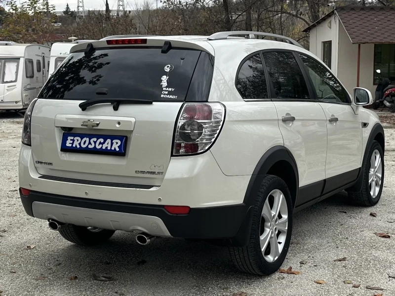 Chevrolet Captiva 2.2D/LTZ/4x4/Camera/Navi, снимка 2 - Автомобили и джипове - 52536435