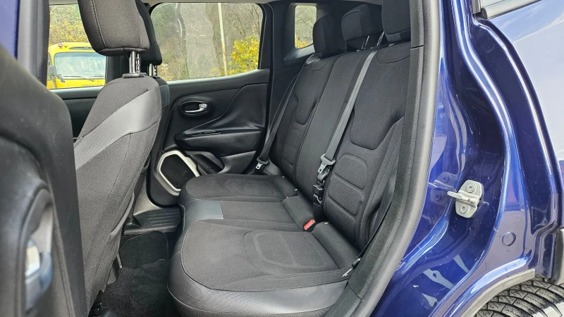 Jeep Renegade 1.6 Jtd NAVIG/PANORAMA/KLIMATRON, снимка 13 - Автомобили и джипове - 52702441