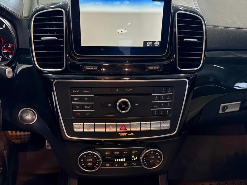 Mercedes-Benz GLE * AMG 43 * CARFAX * БЕЗ ПЪРВОНАЧАЛНА ВНОСКА, снимка 9 - Автомобили и джипове - 52776406