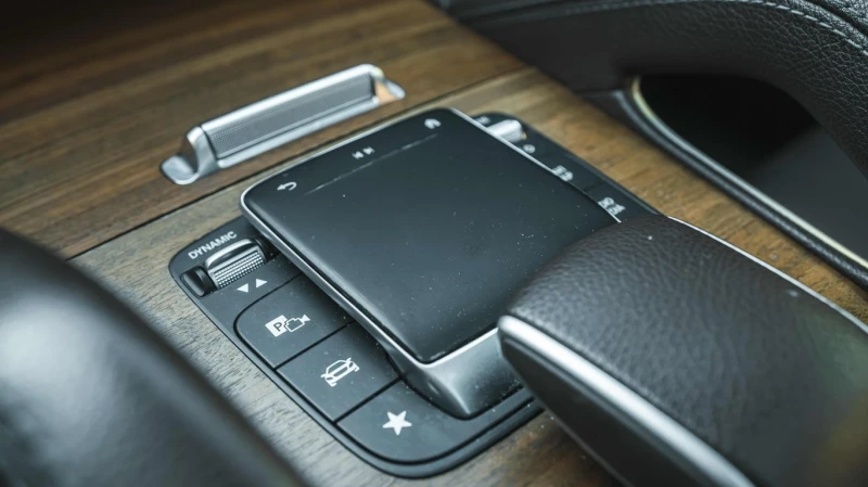 Mercedes-Benz GLE * 350 * CARFAX * ЦЕНА ДО БГ, снимка 9 - Автомобили и джипове - 53035183