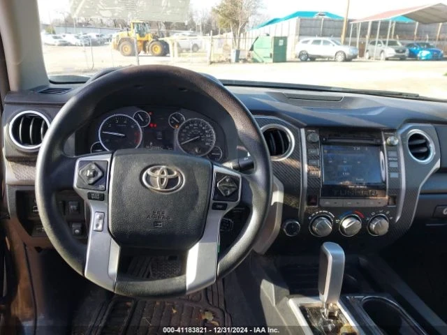 Toyota Tundra, снимка 11 - Автомобили и джипове - 48758680