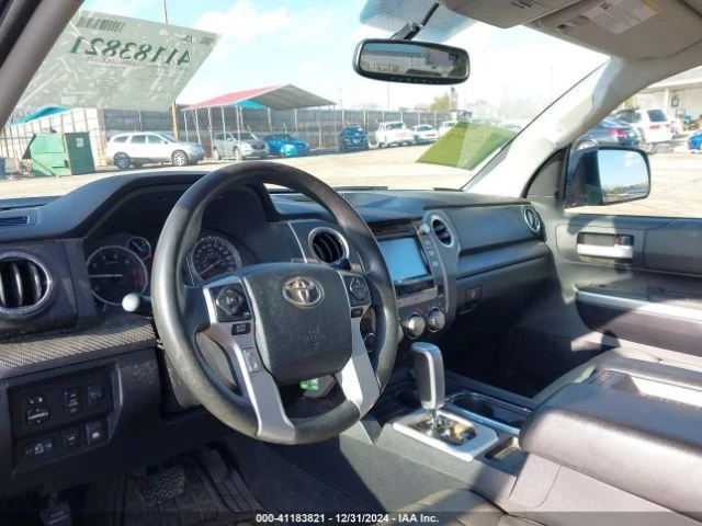 Toyota Tundra, снимка 12 - Автомобили и джипове - 48758680