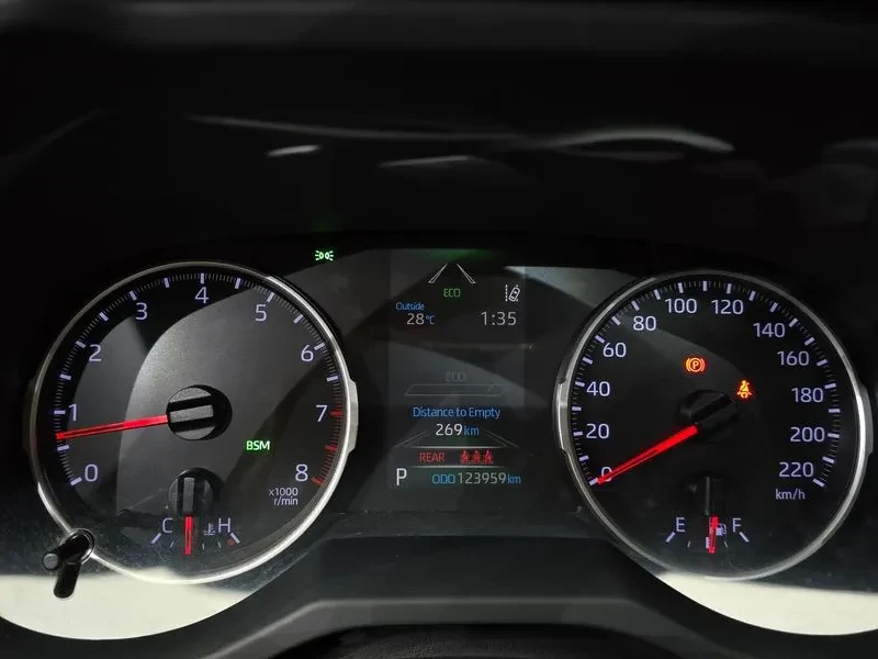 Toyota Rav4 2.5 2WD, снимка 8 - Автомобили и джипове - 54960785