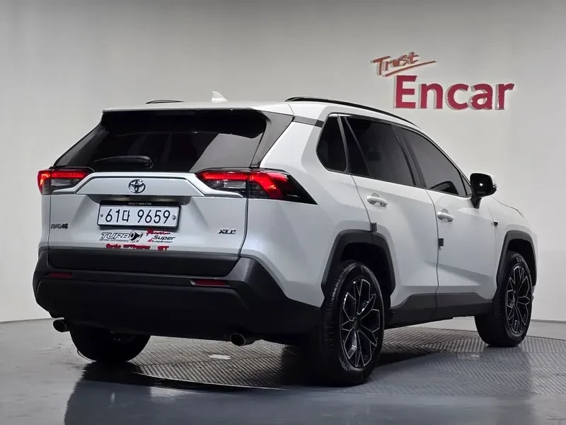 Toyota Rav4 2.5 2WD, снимка 2 - Автомобили и джипове - 54960785