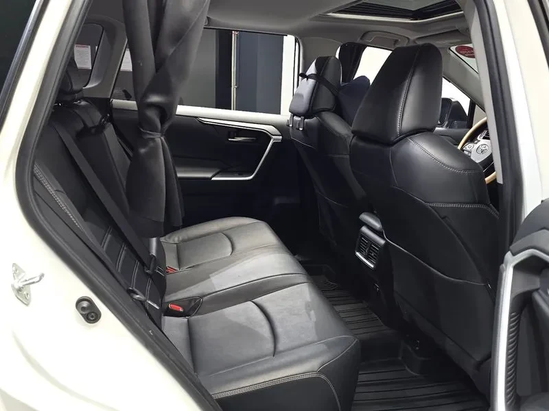 Toyota Rav4 2.5 2WD, снимка 11 - Автомобили и джипове - 54960785