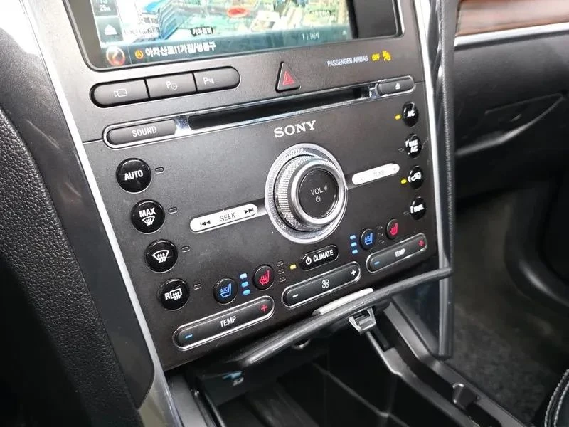 Ford Explorer, снимка 17 - Автомобили и джипове - 56688194