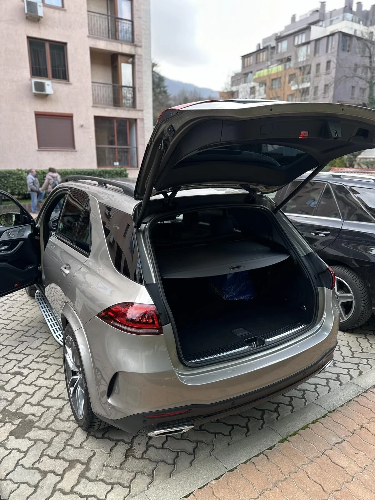 Mercedes-Benz GLE 300D AMG paket 6+ 1 | Mobile.bg — изображение 16