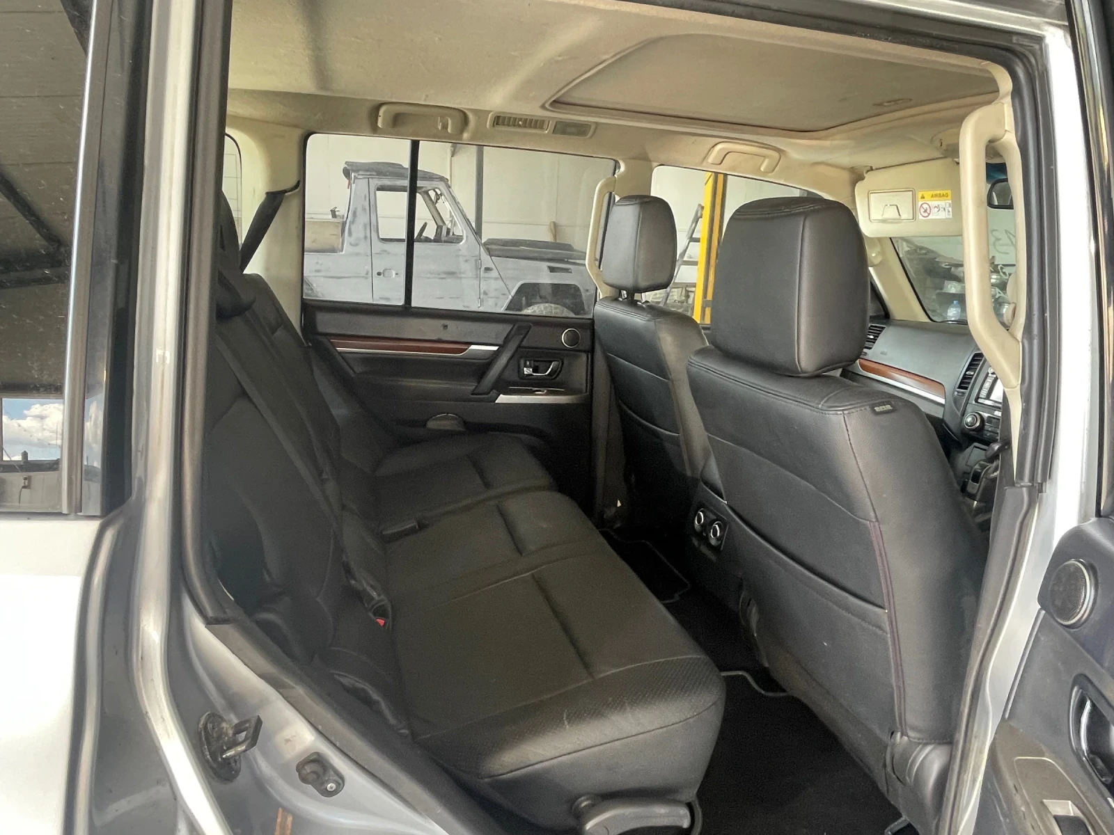 Mitsubishi Pajero Pajero 4 - изображение 6