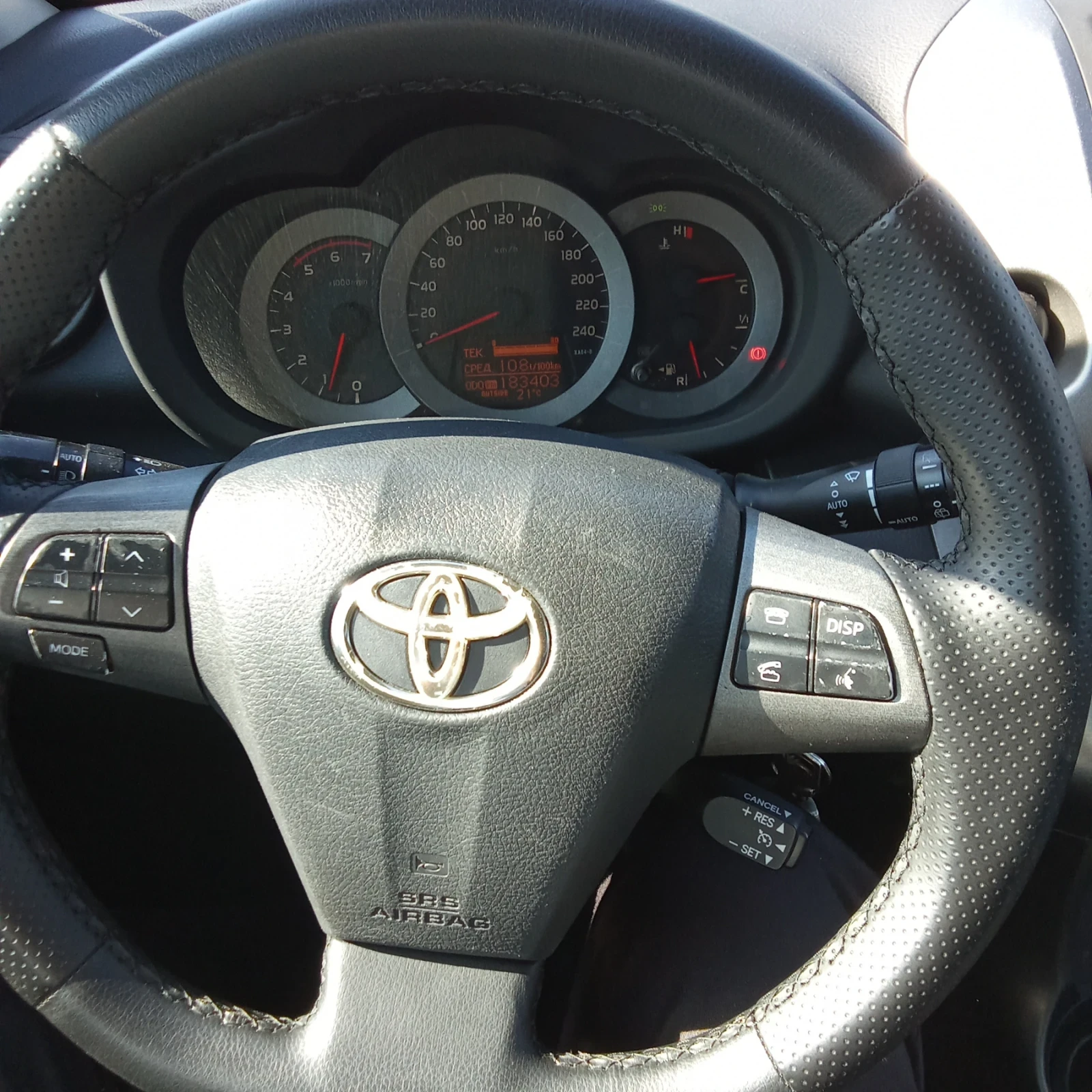 Toyota Rav4 2.2 D4D - изображение 10