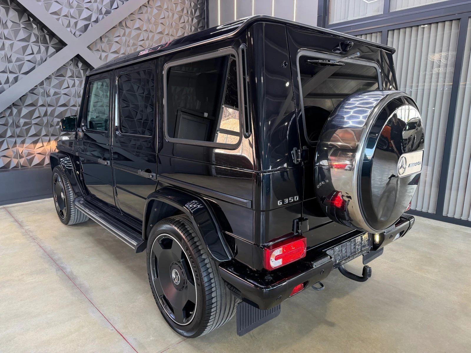 Mercedes-Benz G 350 BLUETEC * 4 MATIC * ШИБЕДАХ * , снимка 3 - Автомобили и джипове - 53785239