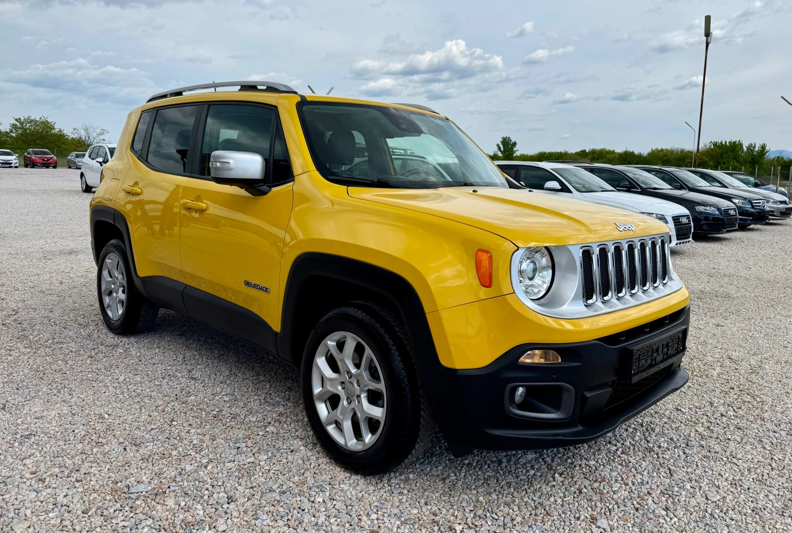 Jeep Renegade * 2.0* 140к.с* Кожа* НАВИ* Камера* С.История* , снимка 2 - Автомобили и джипове - 54447518