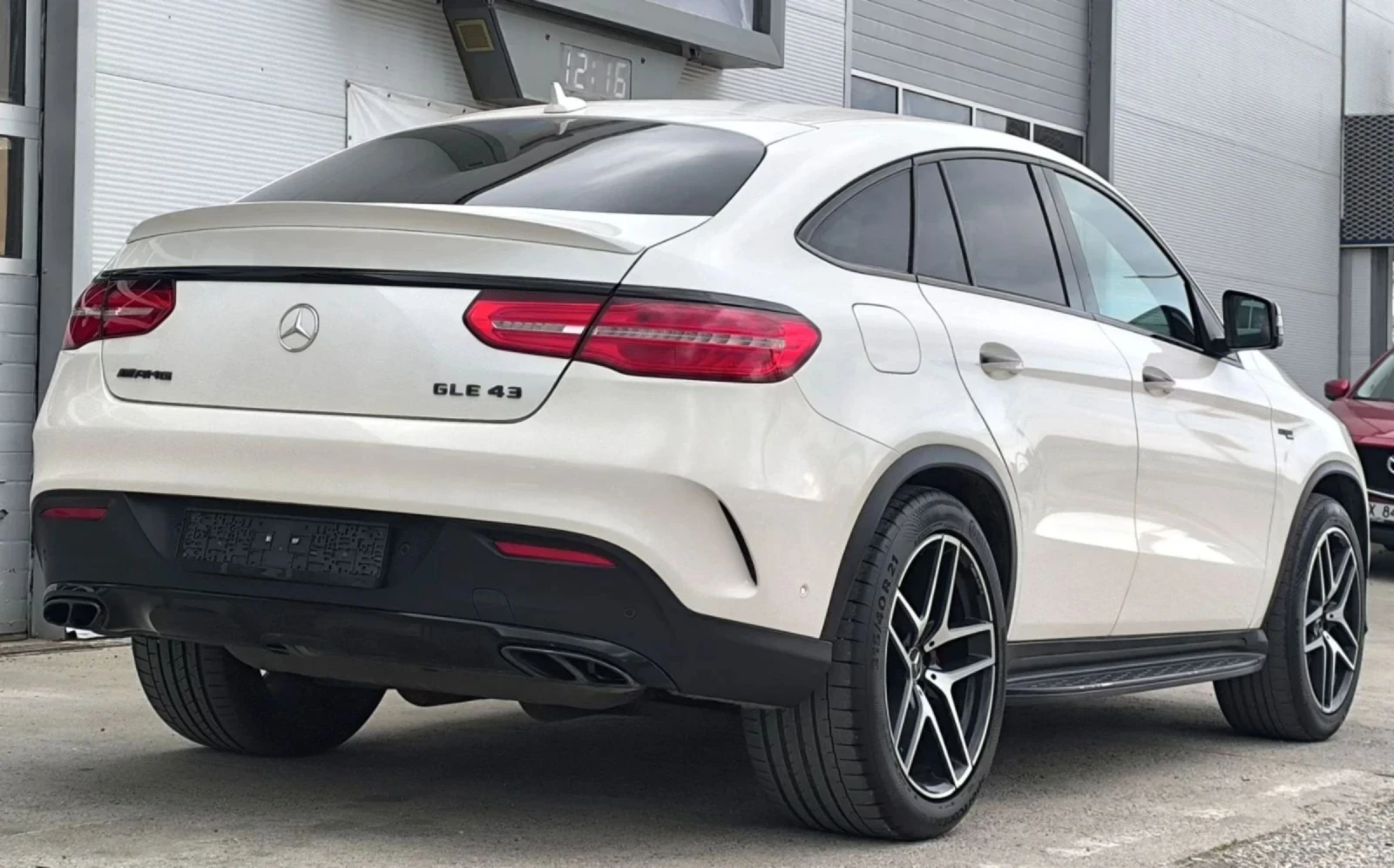 Mercedes-Benz GLE 43 AMG, снимка 4 - Автомобили и джипове - 54819288