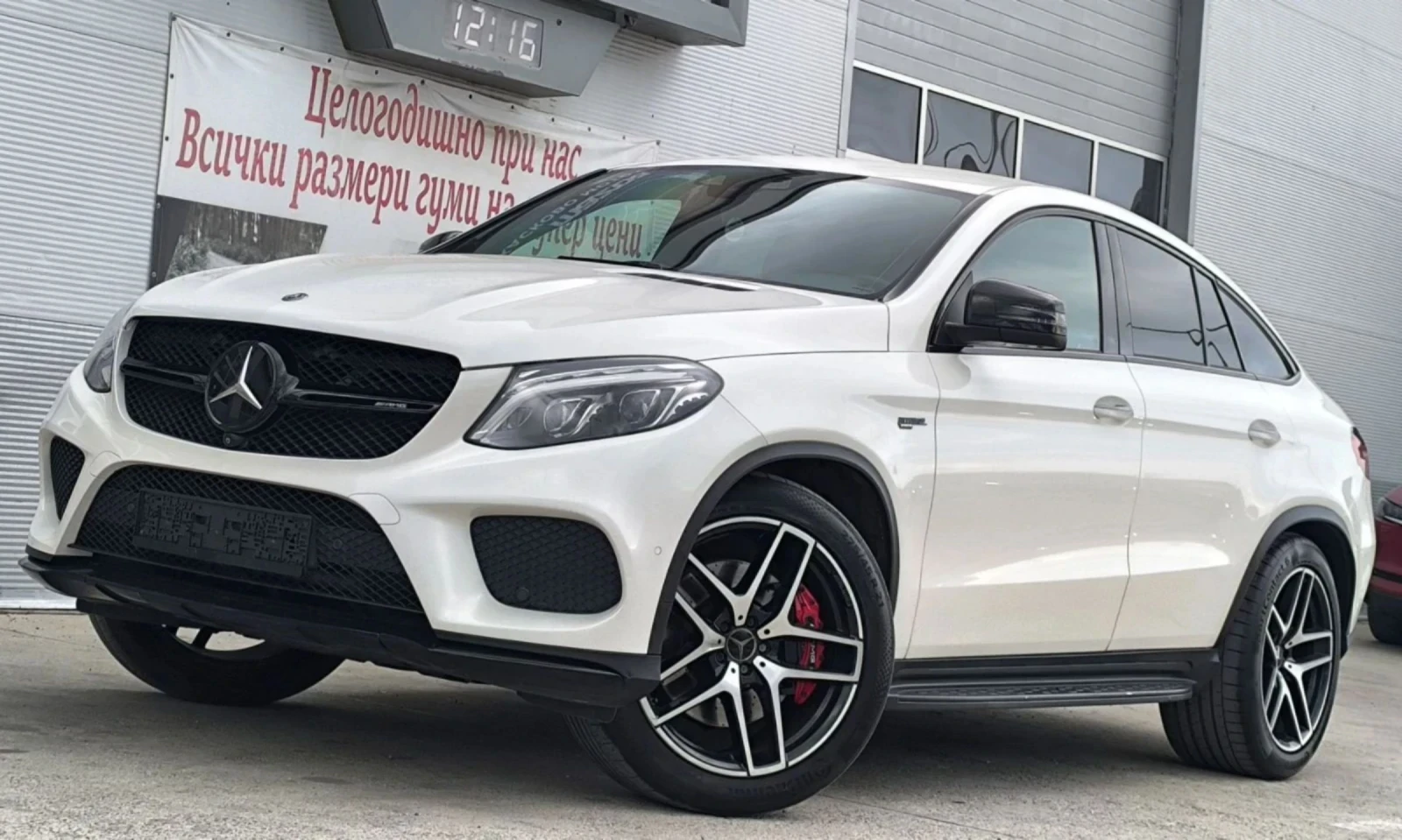 Mercedes-Benz GLE 43 AMG, снимка 3 - Автомобили и джипове - 54819288
